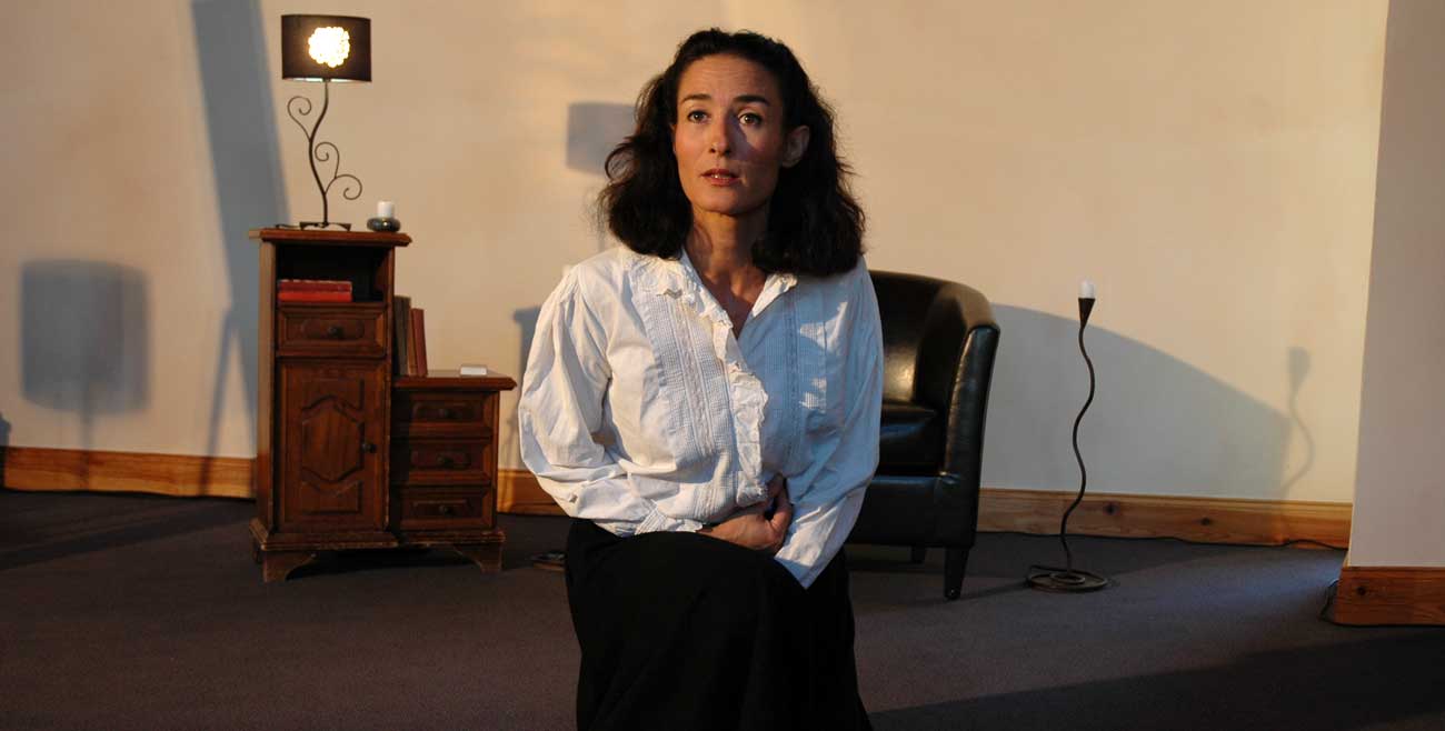 Sandrine Etty Hillesum Tournée Argile Théâtre